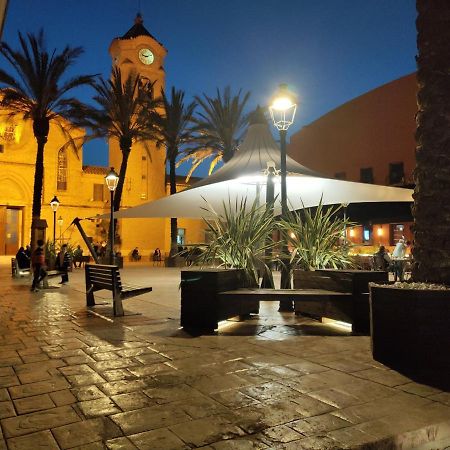 Apartamento Plaza De La Iglesia Deltebre Exterior foto