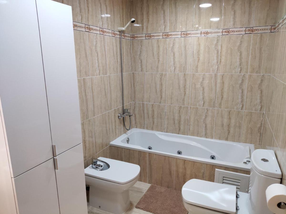 Apartamento Plaza De La Iglesia Deltebre Exterior foto